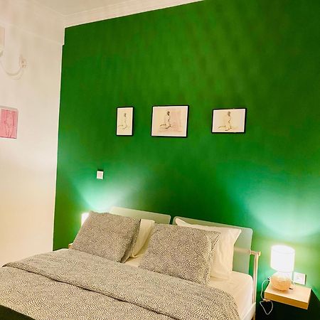 Antinoros Inn, Stylish Apartment,3' To Metro Атина Екстериор снимка