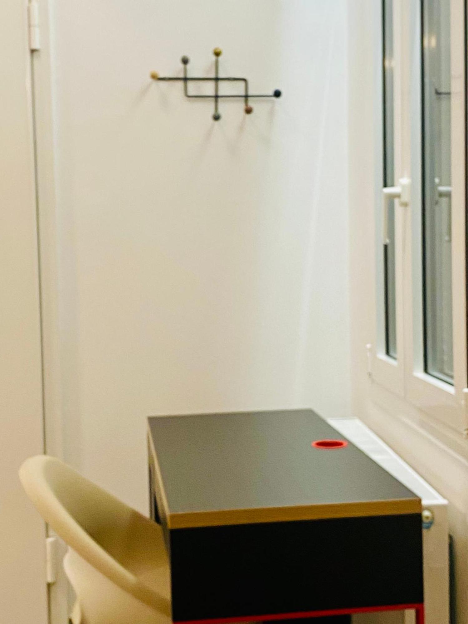Antinoros Inn, Stylish Apartment,3' To Metro Атина Екстериор снимка