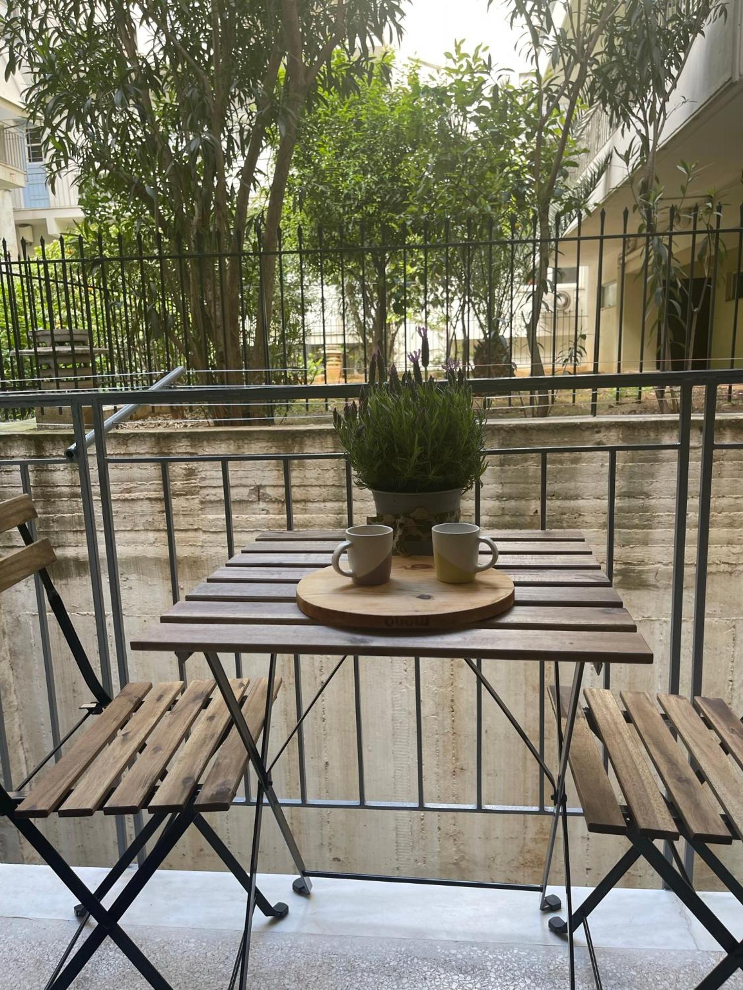 Antinoros Inn, Stylish Apartment,3' To Metro Атина Екстериор снимка